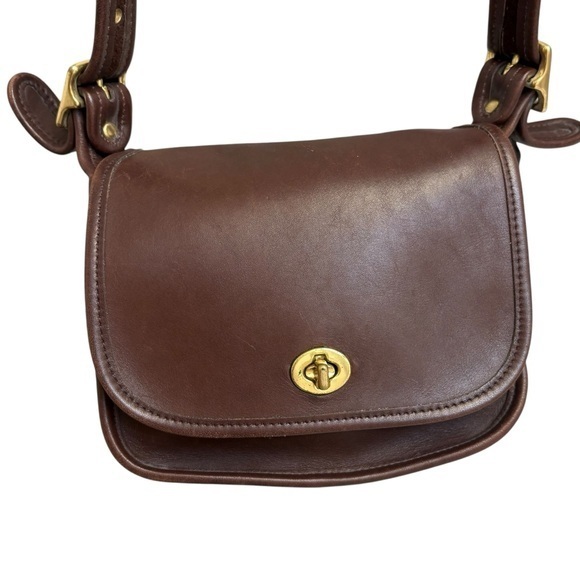 Coach vintage legacy small flap bag in brown leather 9965 - Picture 1 of 12